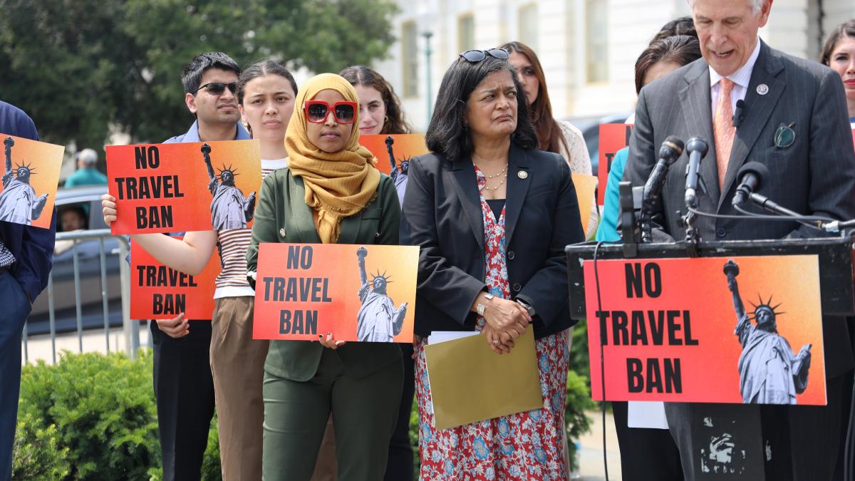 Rep. Omar joins press conference to condemn Trump's travel ban